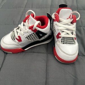 Nike Air Jordan 4
